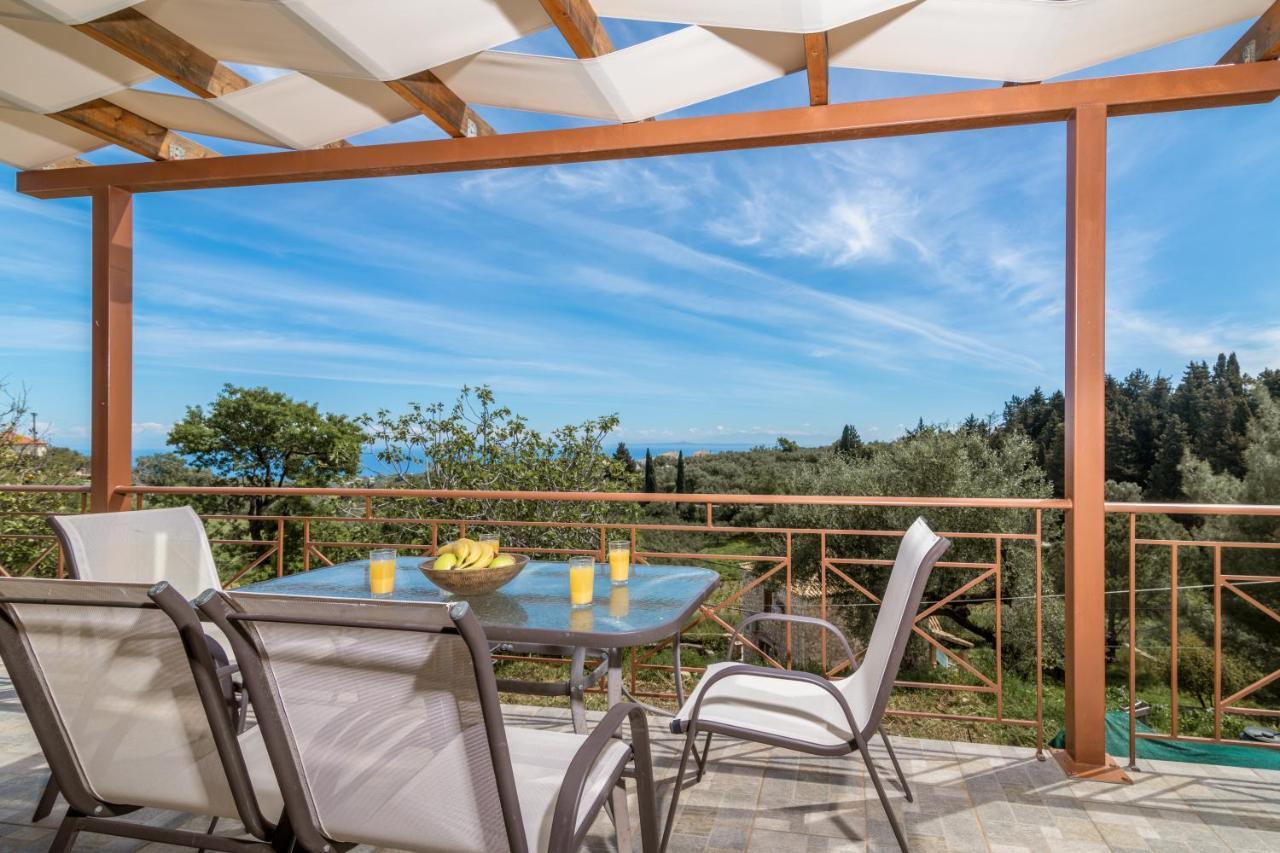Vila Vozas - Traditional With Great View