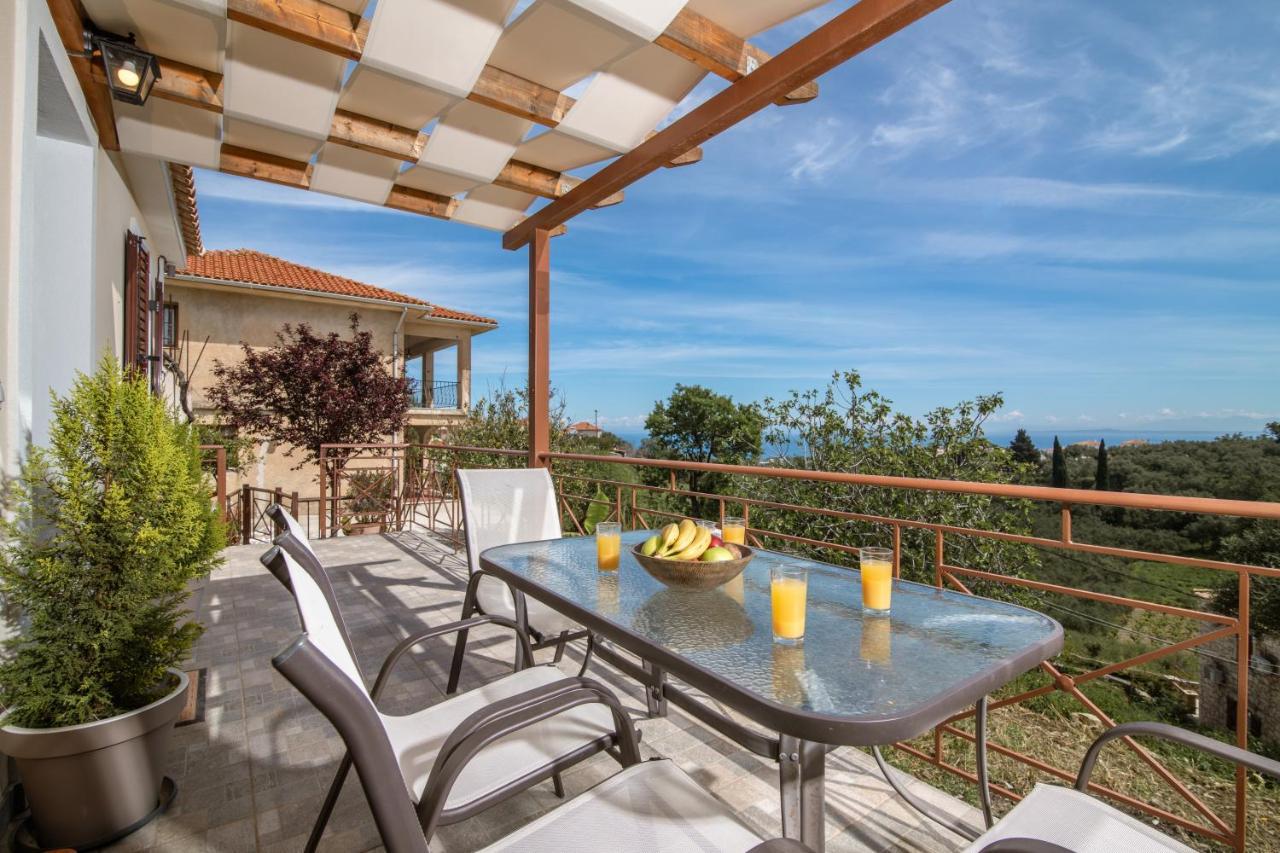 Villa Vozas - Traditional With Great View Tragaki